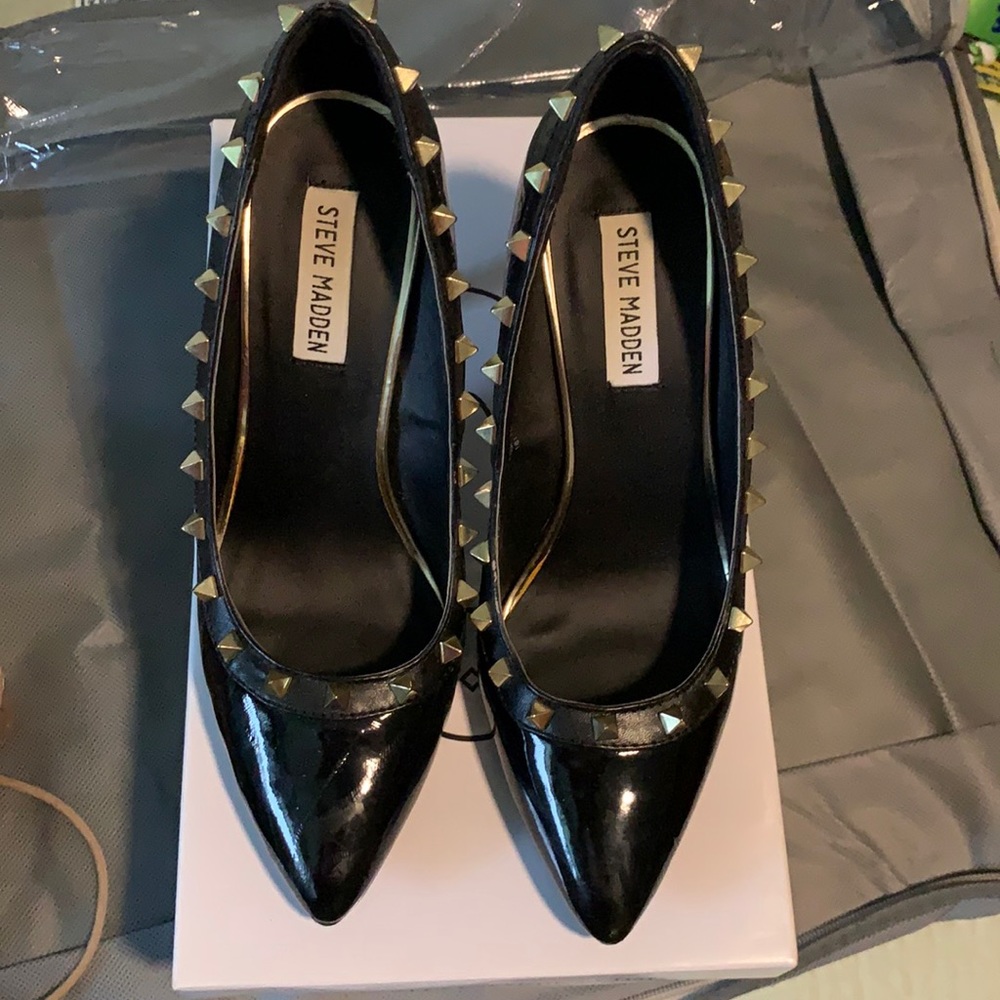 Black Steve Madden heels